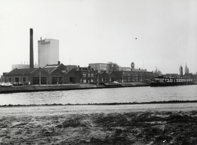 60245 Gezicht op de Tabaksfabriek, koffiebranderij, theehandel en kantoor van de firma Douwe Egberts (Keulsekade 143) ...